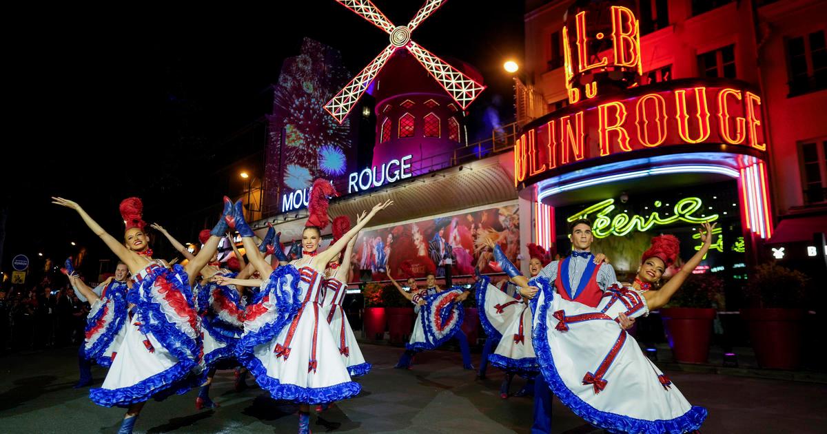 Moulin Rouge Restores Iconic Windmill for Torch Relay