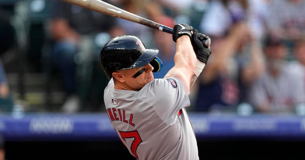 O'Neill leads Red Sox to win