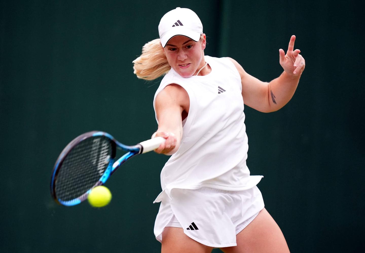 Qualifier Sonay Kartal Upsets 29th Seed at Wimbledon