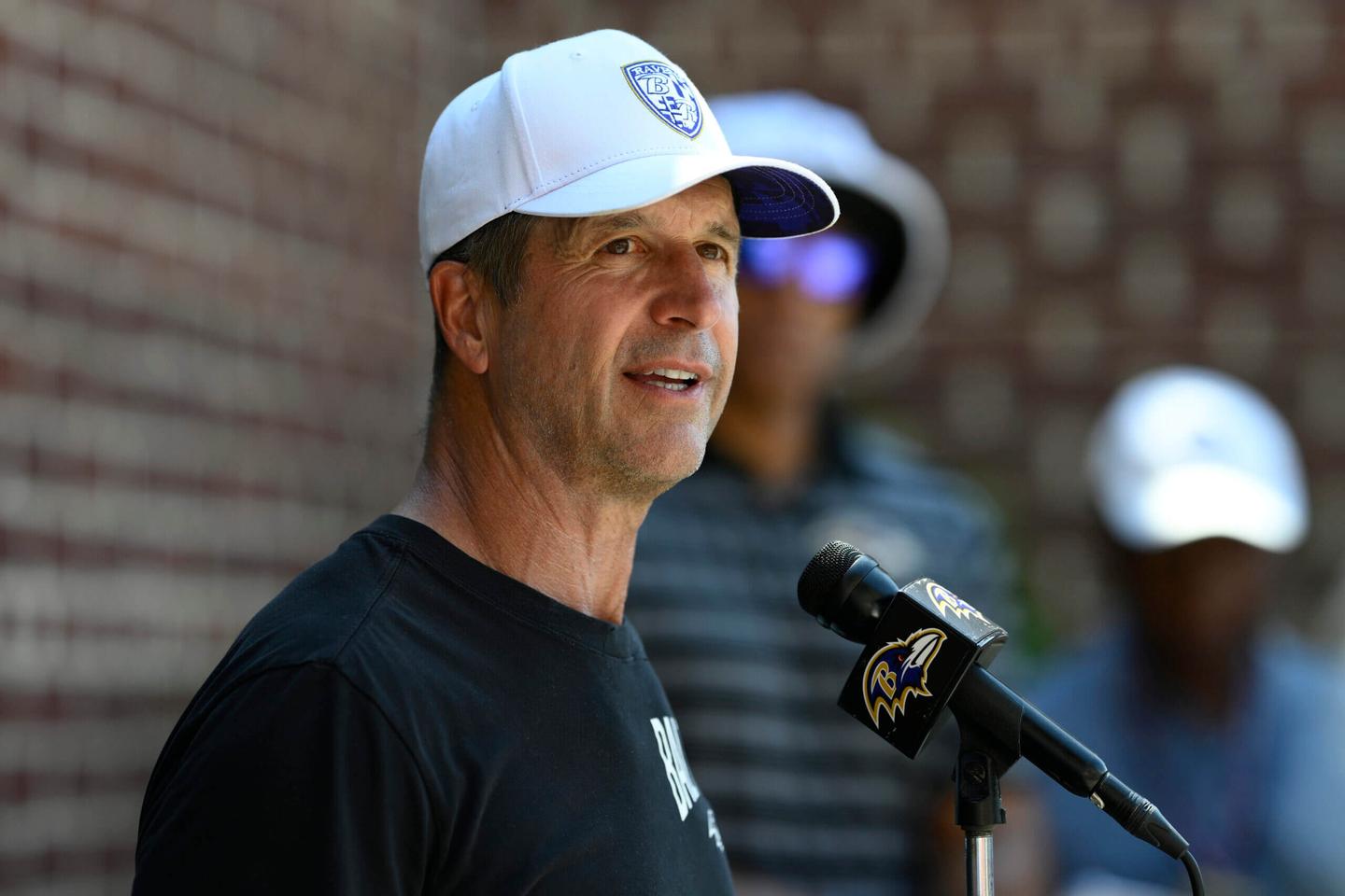 Ravens Coach Harbaugh Defends Lamar Jackson Amid Criticism