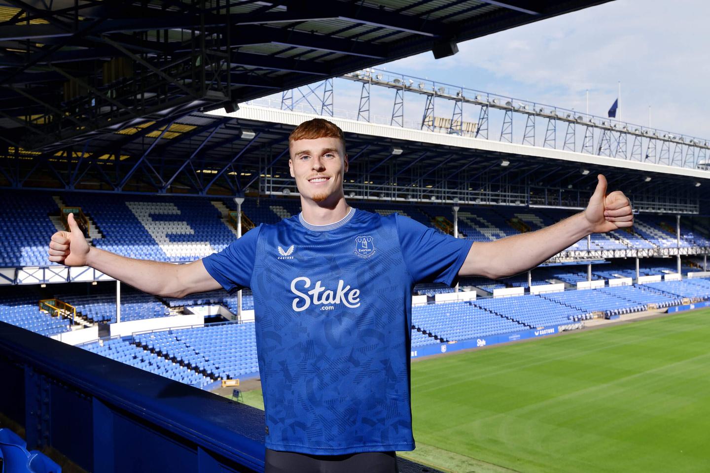 Everton Signs Defender Jake O'Brien for £17 Million