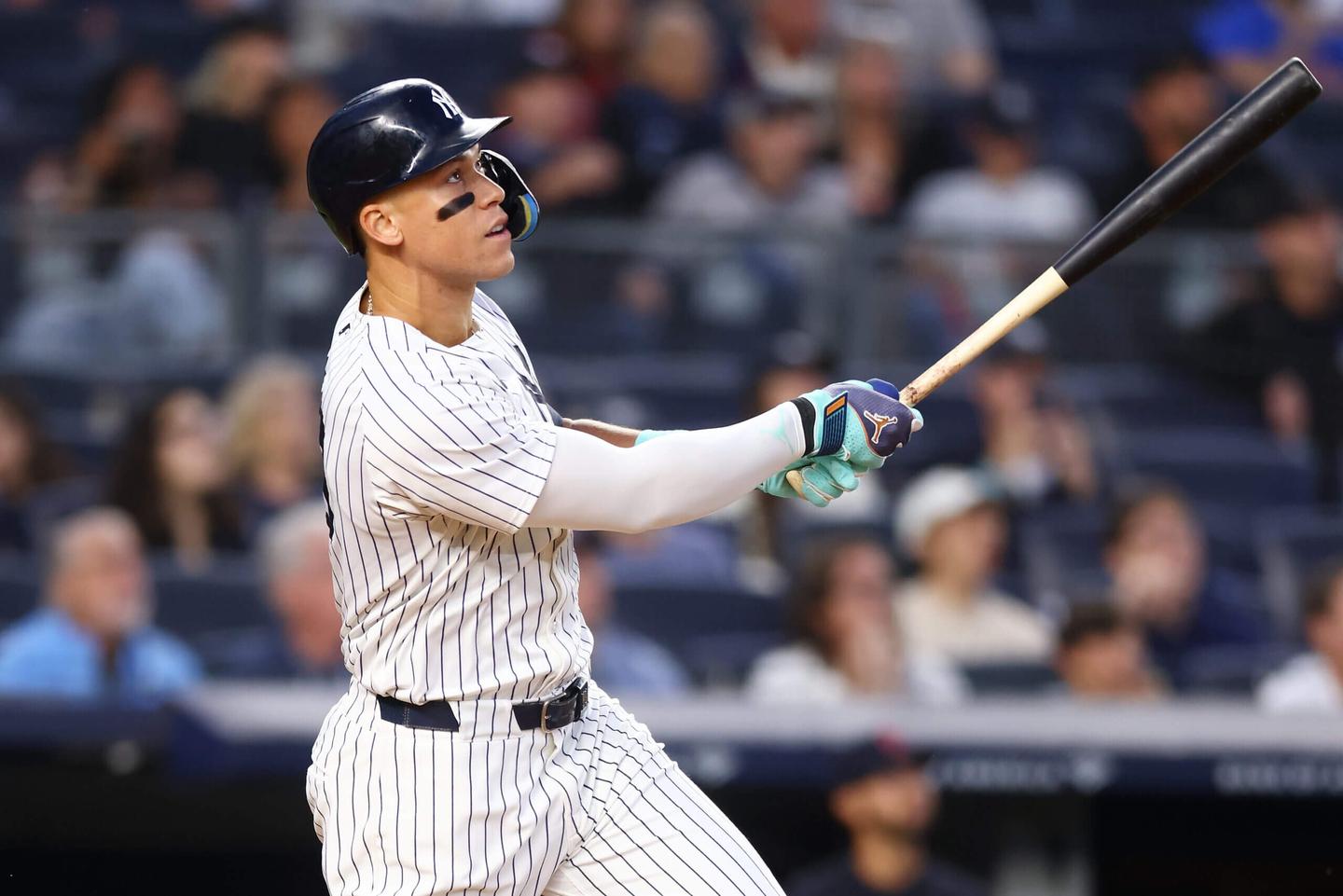 Aaron Judge Aims for Second 60-Home Run Season