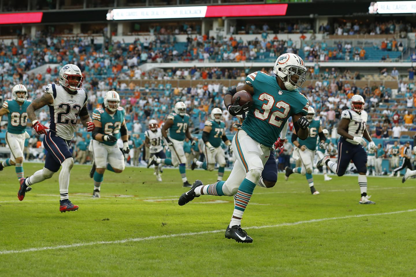 Former NFL Running Back Kenyan Drake Announces Retirement