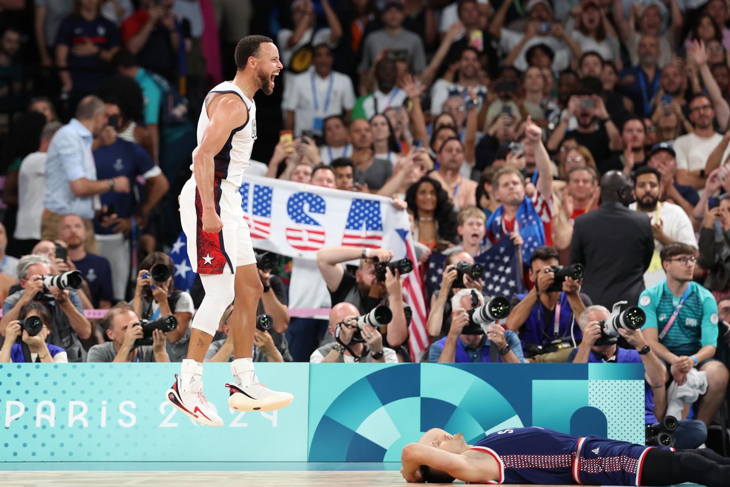 Steph Curry wins gold medal