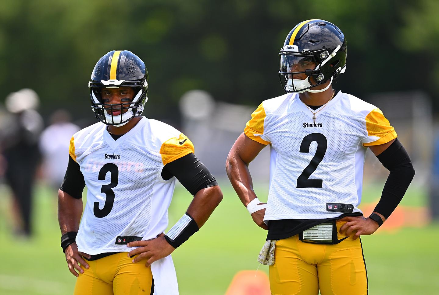 Pittsburgh Steelers Evaluate Quarterback Options for 2024