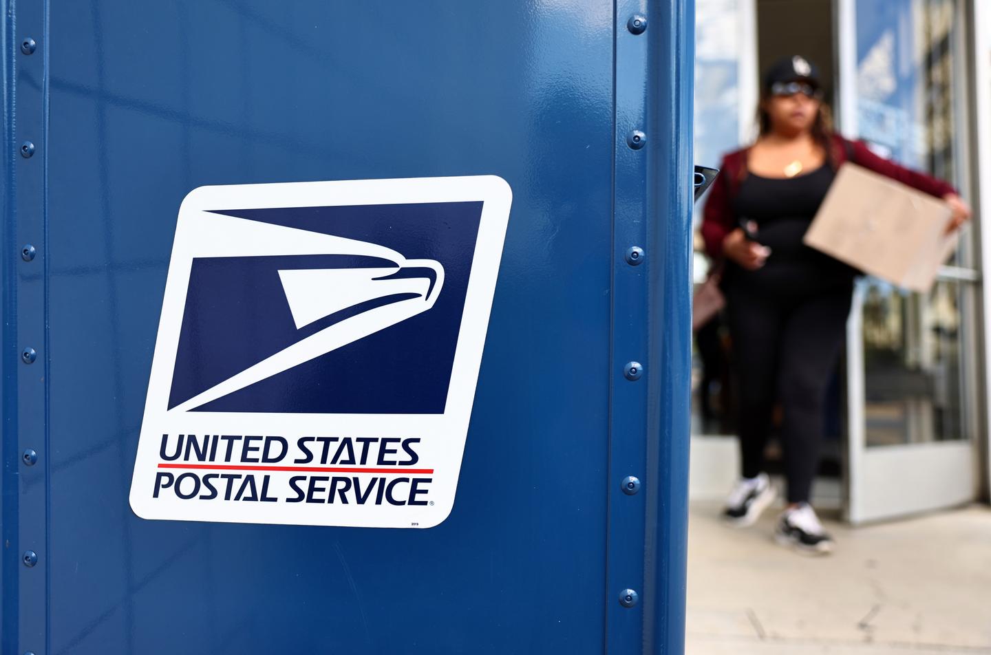 USPS Plans Cost-Cutting Mail Delivery Changes