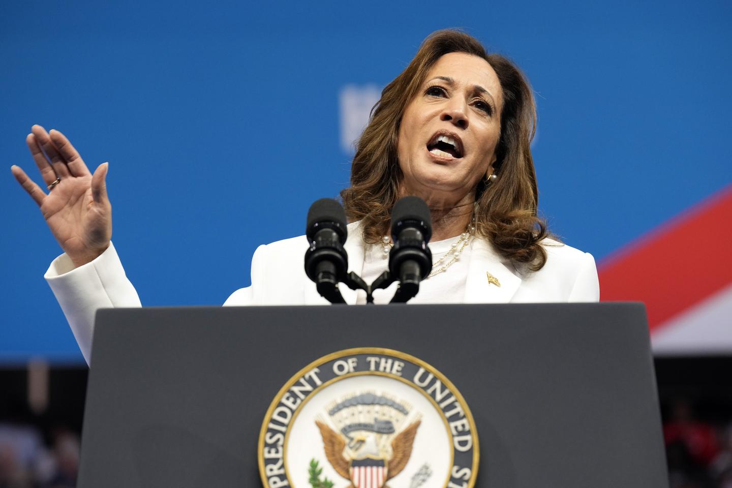 Polls Show Tight Race Between Trump and Harris