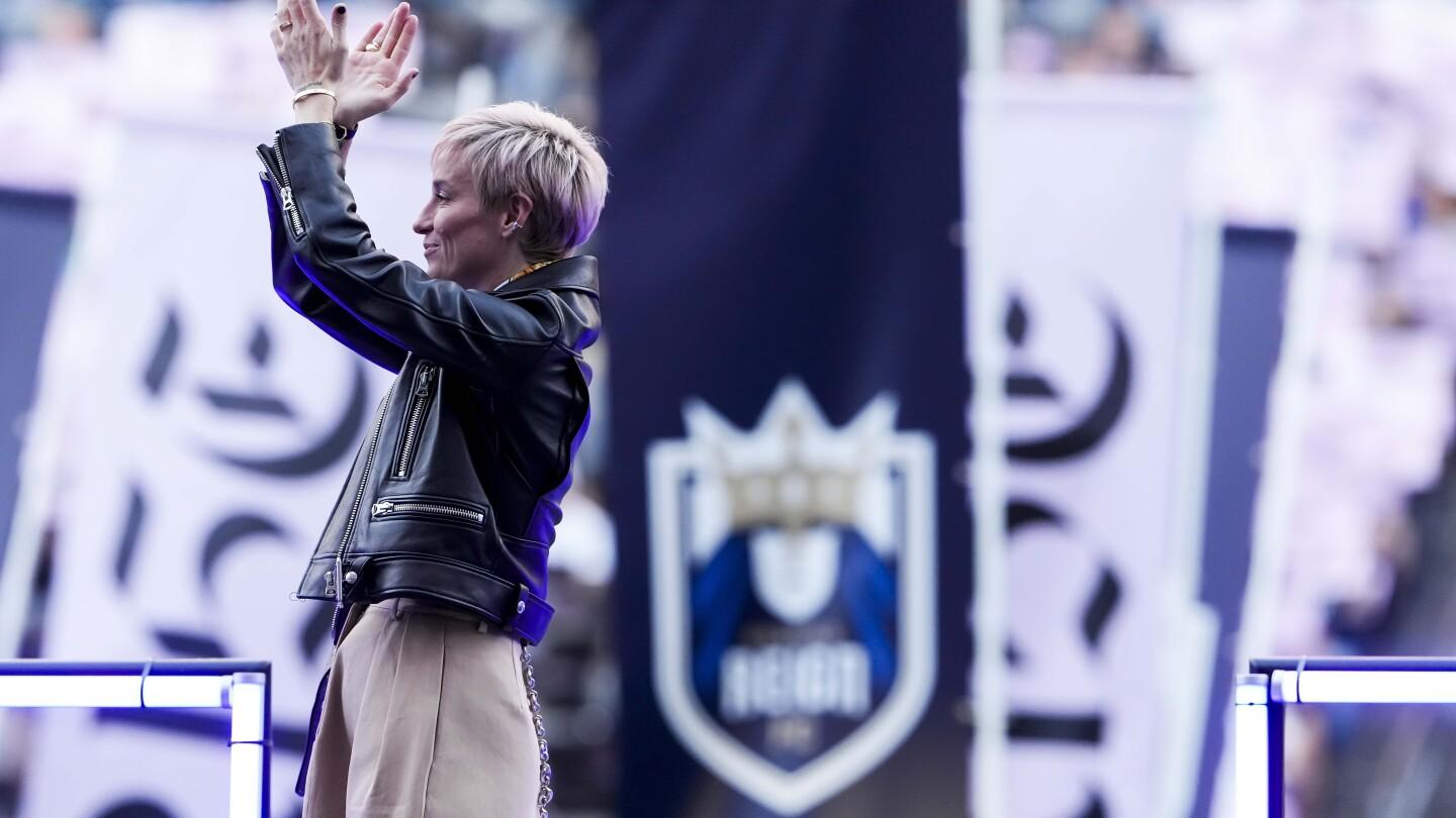 Seattle Reign Retires Megan Rapinoe's No. 15 Jersey