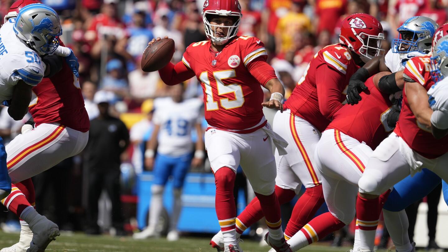 Mahomes’ Impressive Behind-the-Back Pass to Kelce