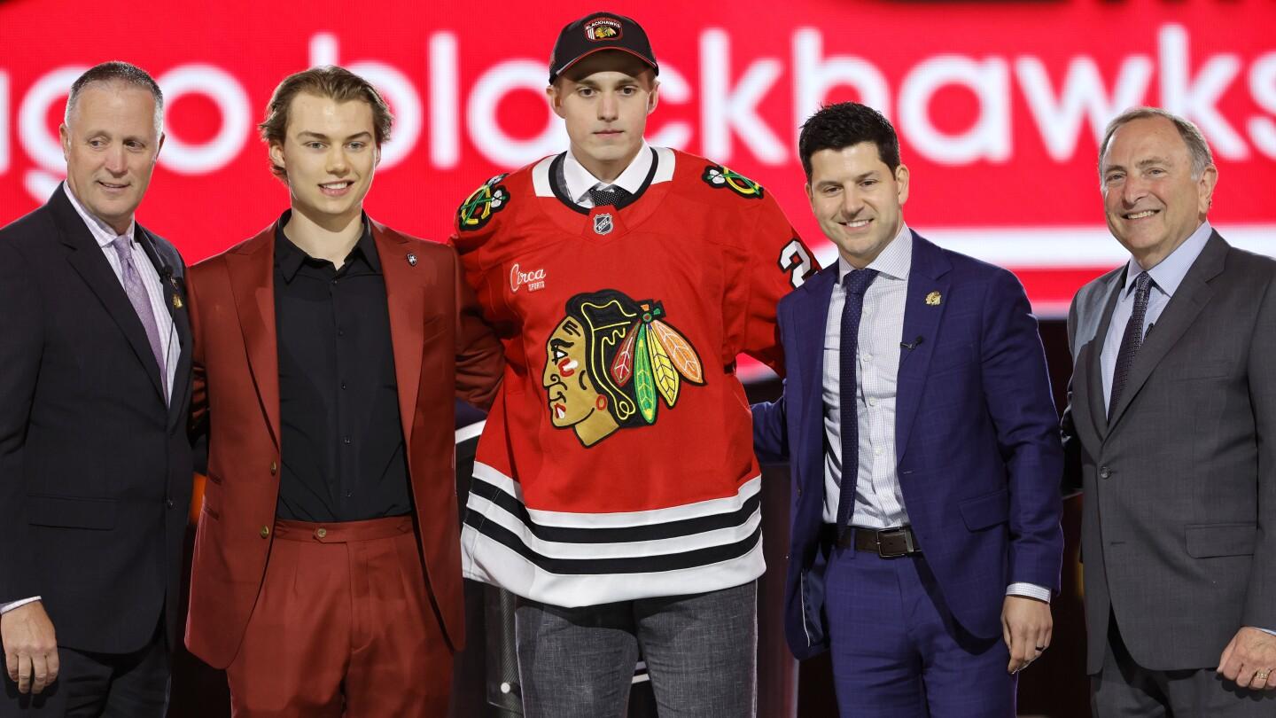 Blackhawks Sign No. 2 Pick Artyom Levshunov