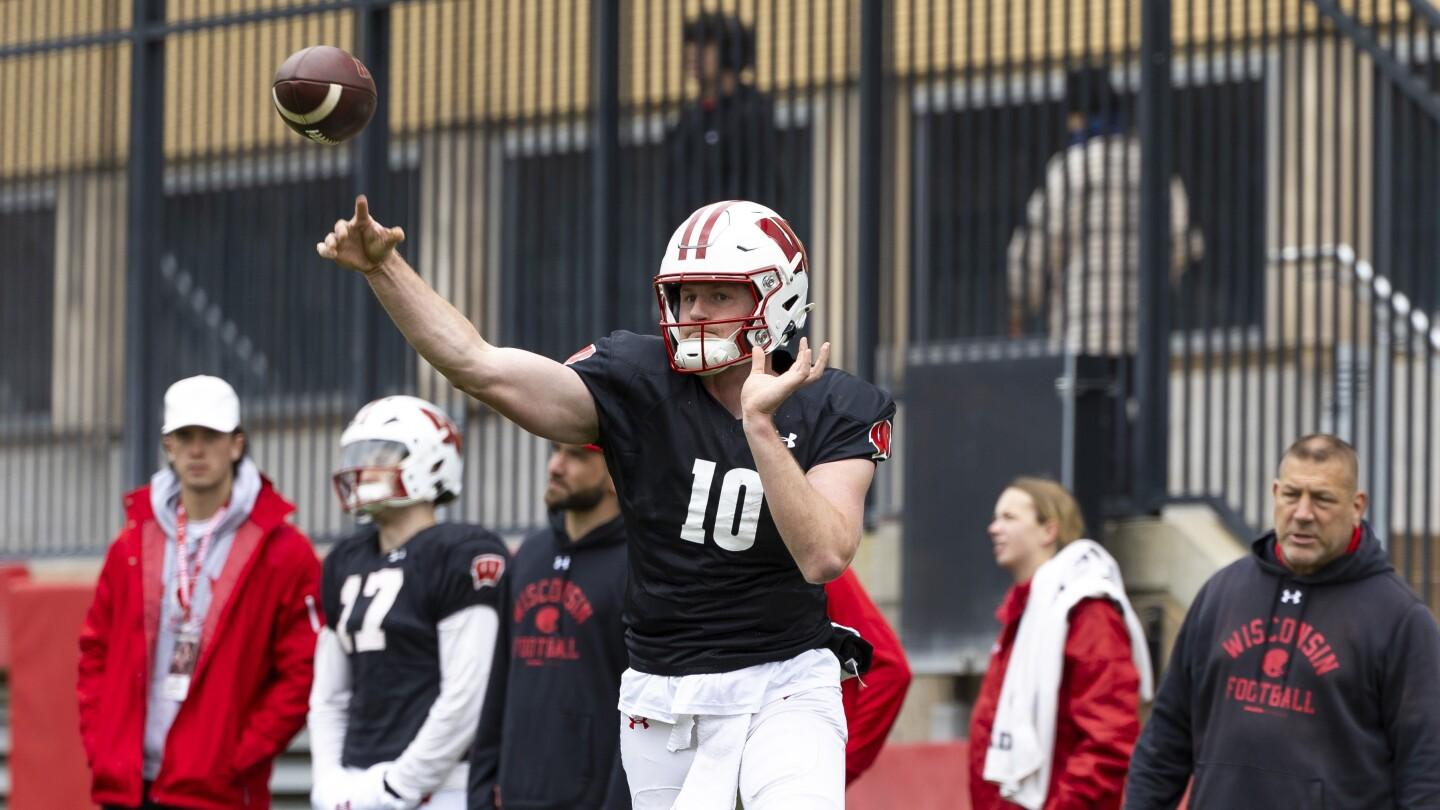 Tyler Van Dyke Named Wisconsin's Starting Quarterback