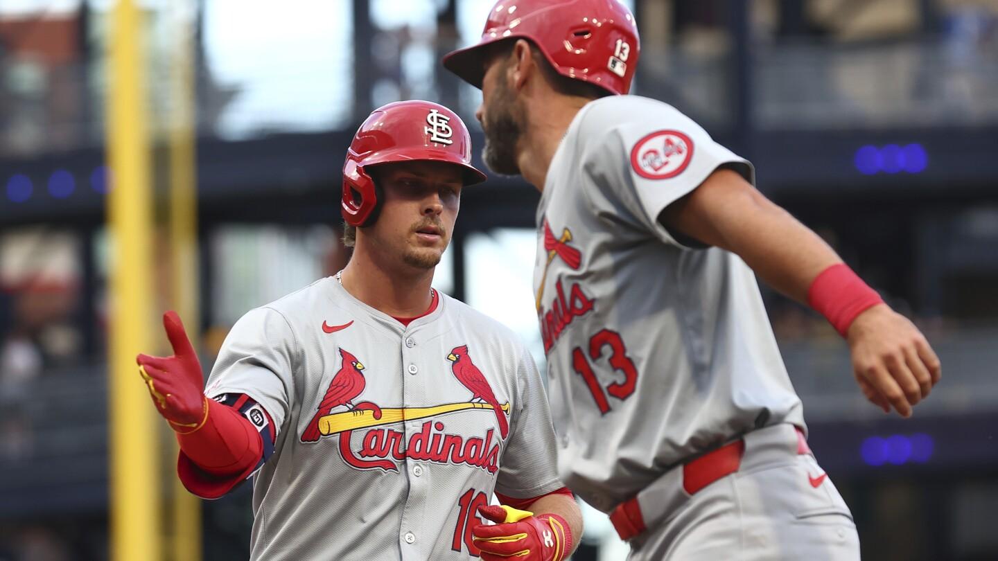 Cardinals Defeat Pirates 7-4 in Series Opener