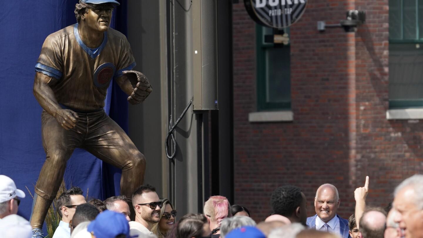 Chicago Cubs Unveil Ryne Sandberg Statue