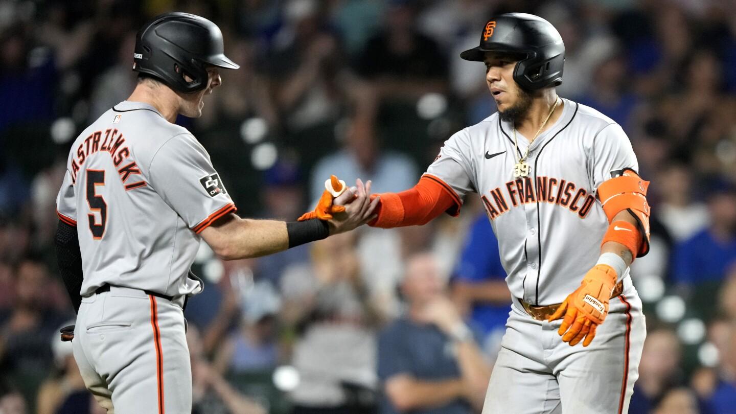 San Francisco Giants Edge Chicago Cubs 7-6