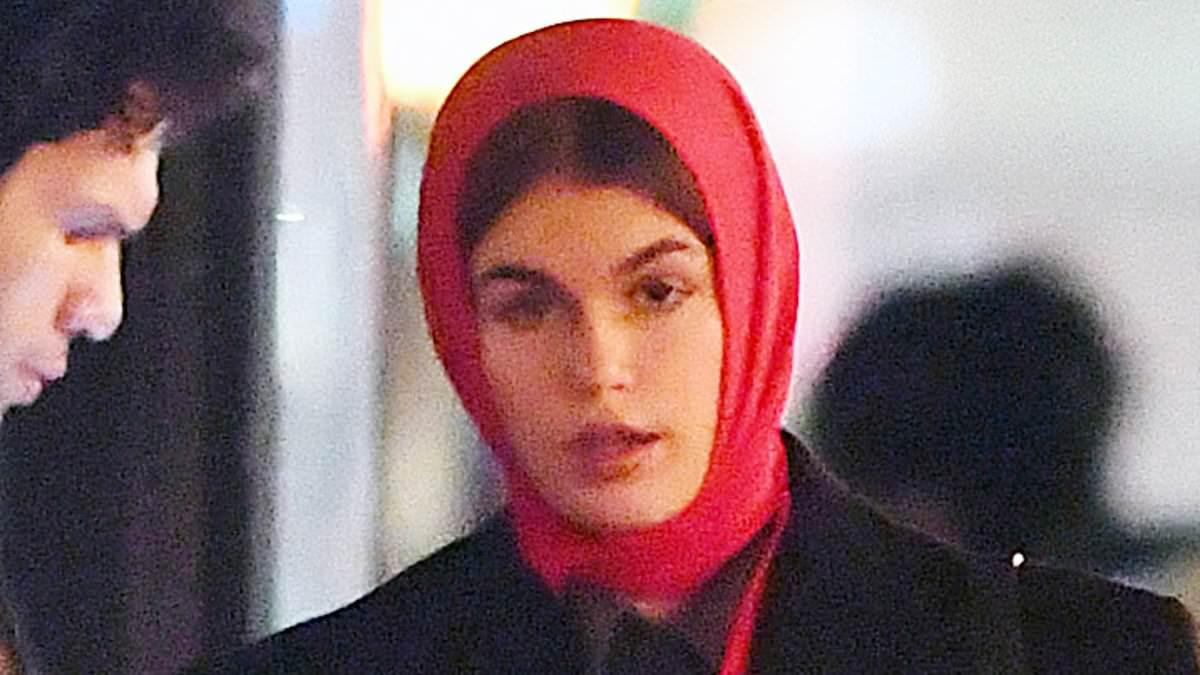 Kaia Gerber and Camila Morrone Spotted at NYC Restaurant