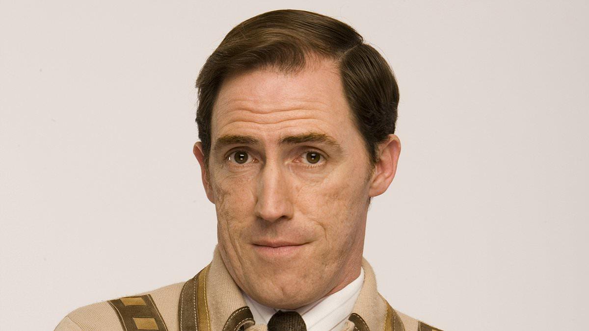 Rob Brydon Updates on Final Gavin and Stacey Episode