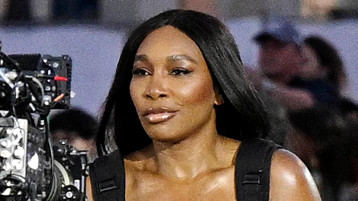 Venus and Serena Williams Shine at Vogue World