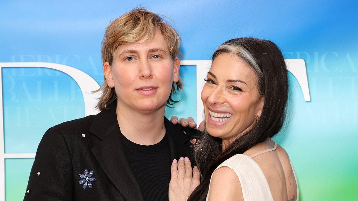 Stacy London Publicly Identifies as Lesbian