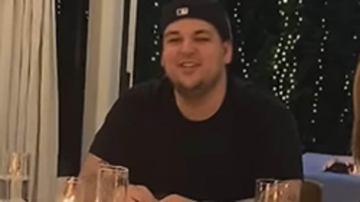 Rob Kardashian Makes Rare Appearance at Khloe's 40th Birthday