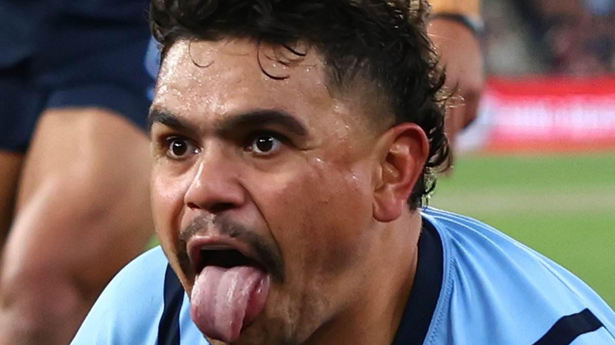 NSW Blues Dominate Queensland Maroons to Set Up State of Origin Decider