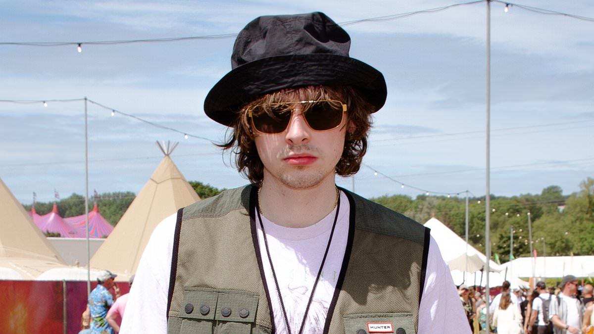 Gallagher Family Feud Escalates at Glastonbury