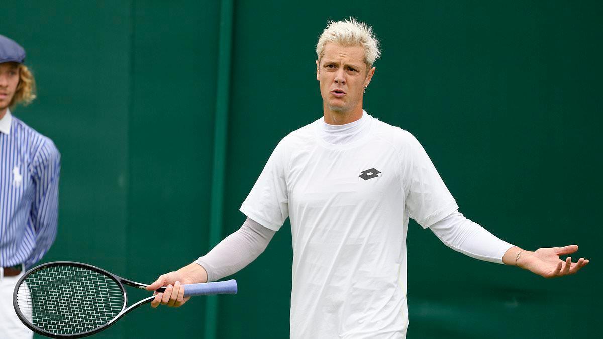 French Tennis Player Janvier Displeased with Wimbledon