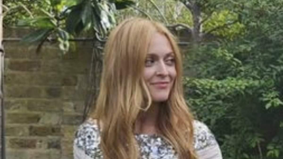 Fearne Cotton Recreates Wedding Outfits for Anniversary