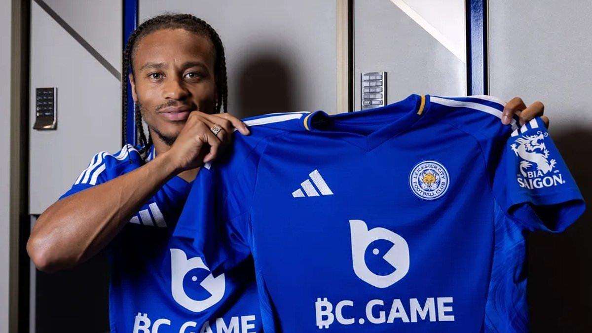 Leicester City Signs Jamaican Winger Bobby De Cordova-Reid