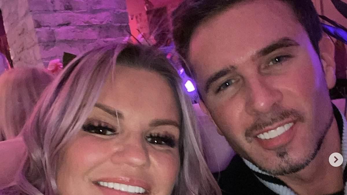 Kerry Katona Cancels Vegas Wedding, Considers Mexico