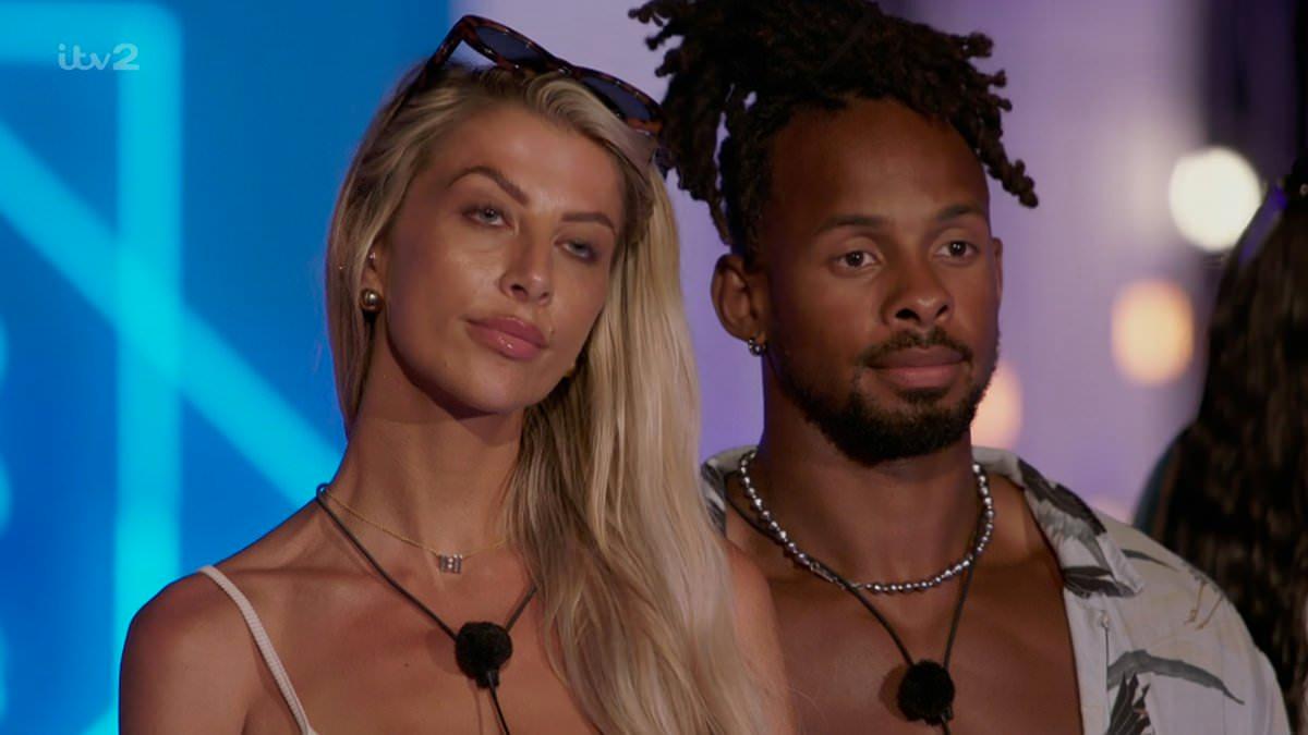 Love Island Couple Dumped in Villa Twist