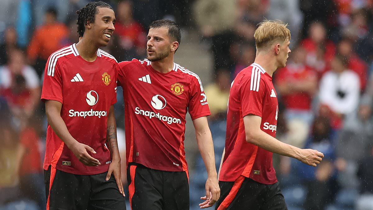 Manchester United Defeats Rangers 2-0 in Pre-Season