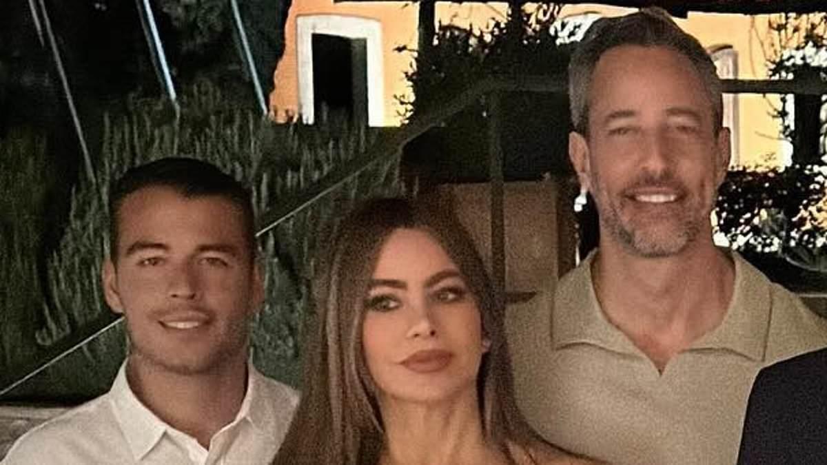 Sofía Vergara Vacations in Italy with Boyfriend