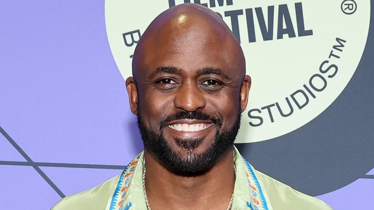 Wayne Brady welcomes a son