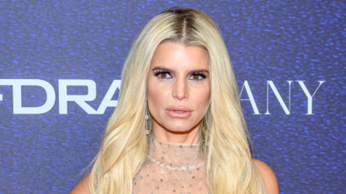 Jessica Simpson Responds to Sobriety Accusations