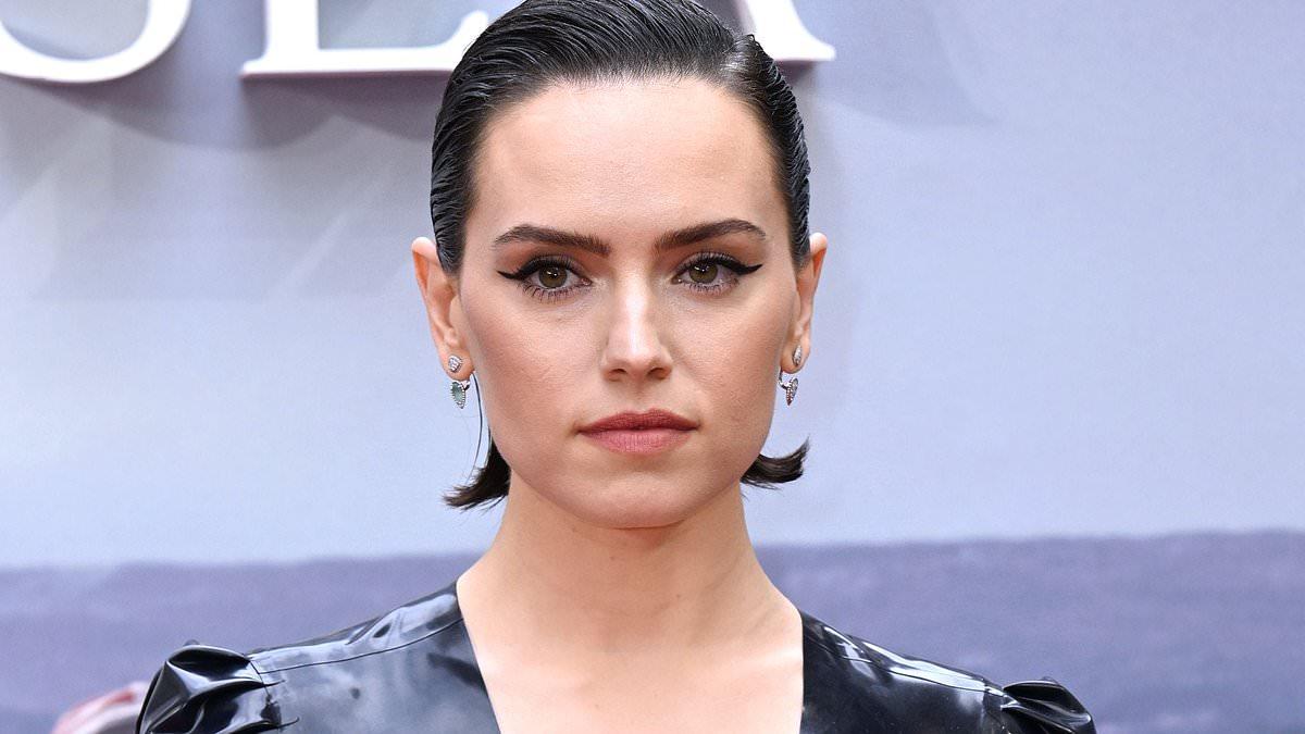 Daisy Ridley Reveals Graves' Disease and Other Conditions