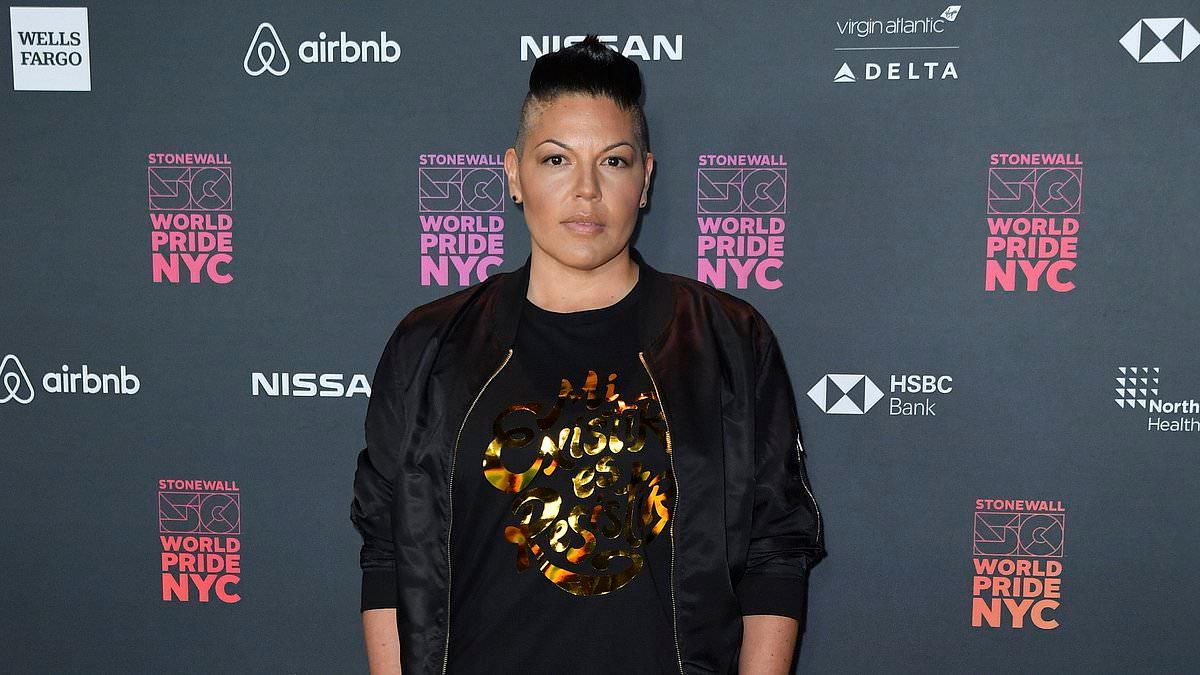 Sara Ramirez and Ryan DeBolt Finalize Divorce