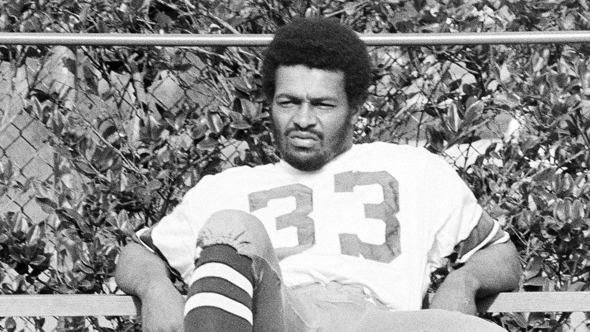 Former Cowboys Running Back Duane Thomas Dies