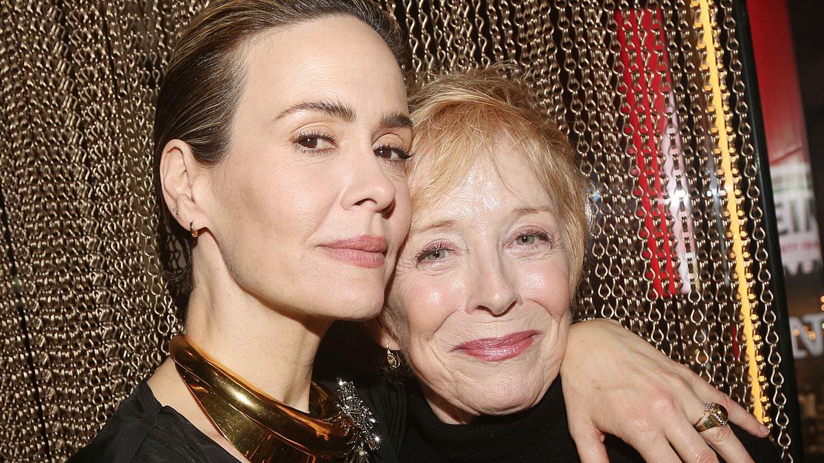 Holland Taylor and Sarah Paulson