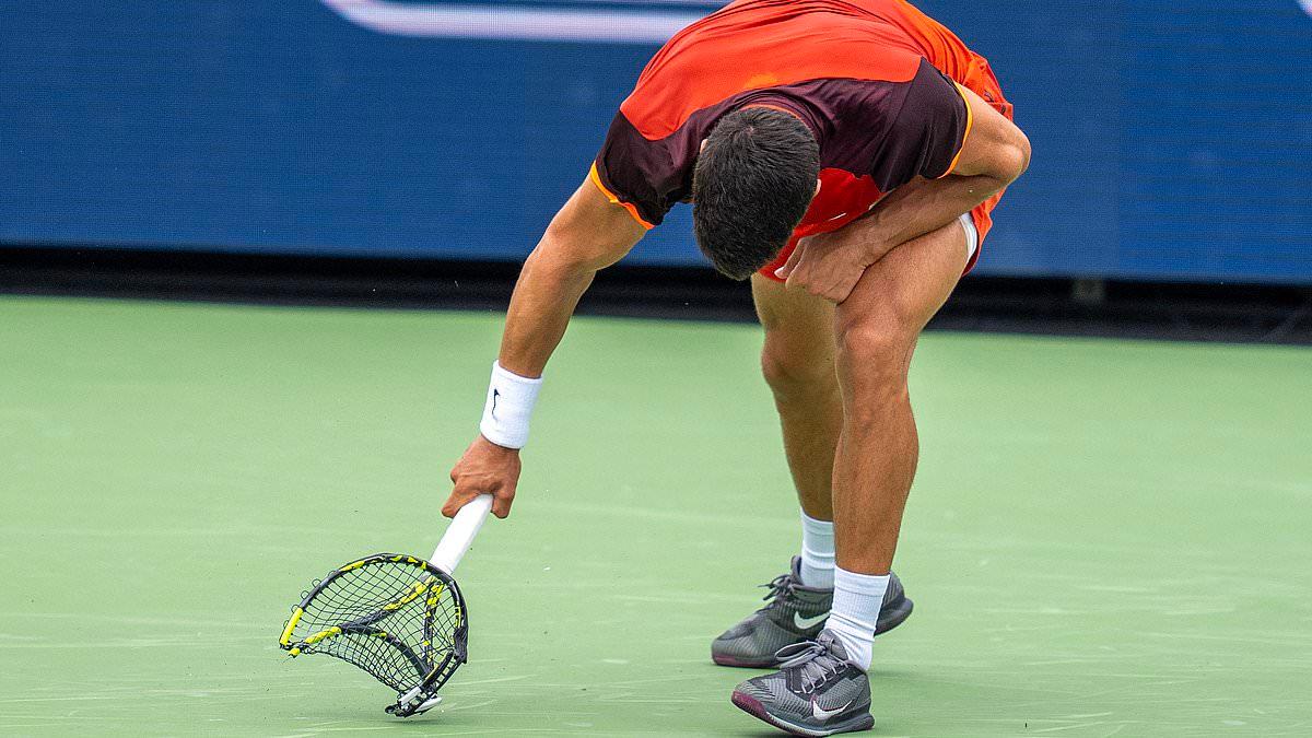 Alcaraz Upset by Monfils in Cincinnati Open