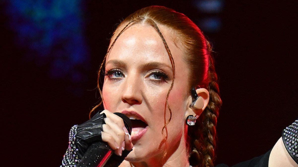 Jess Glynne Performs at Team GB Homecoming Event