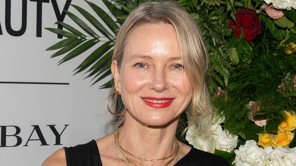 Naomi Watts Announces Book on Menopause