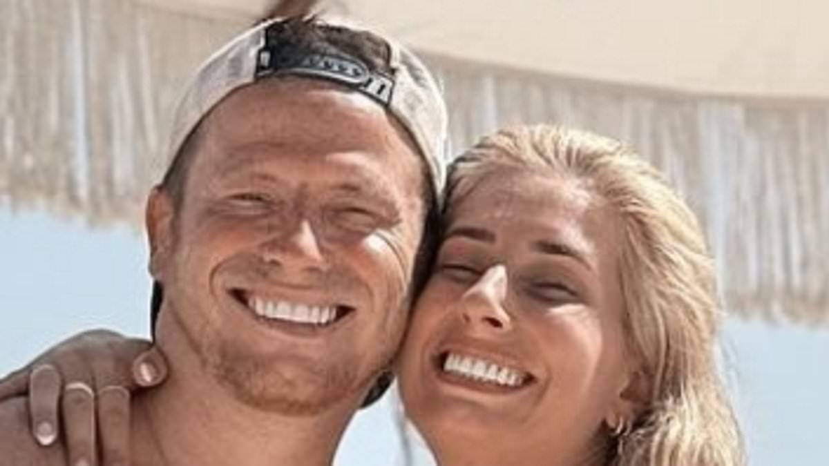 Stacey Solomon Ends Holiday in Turkey