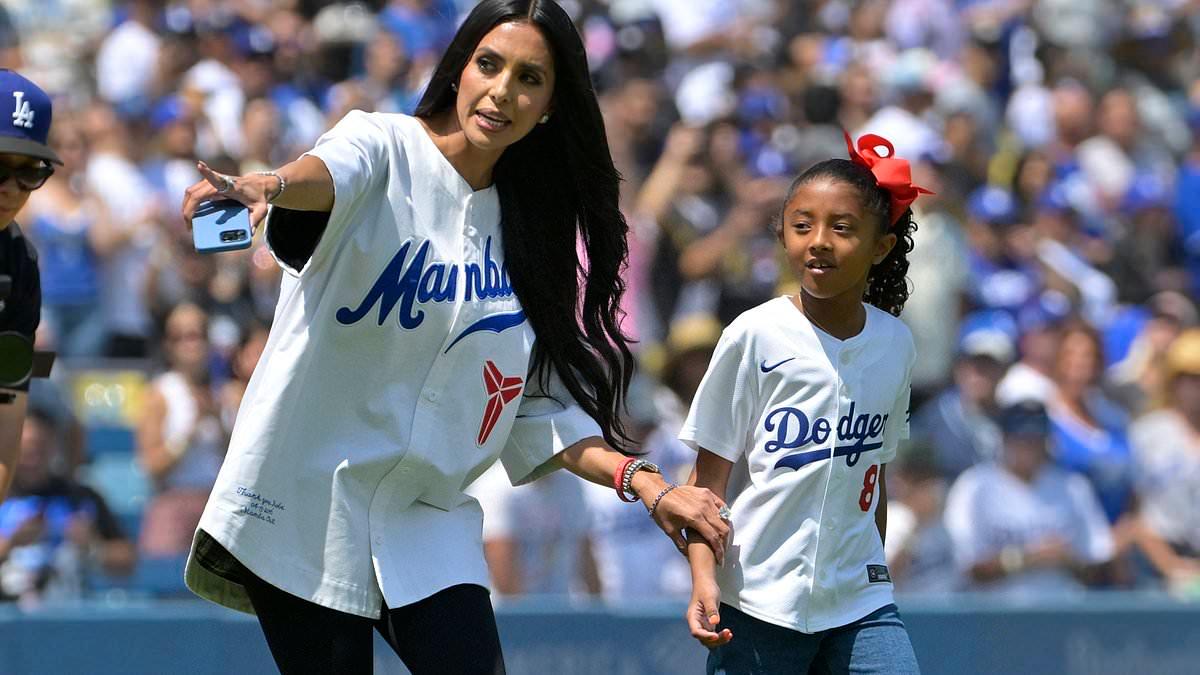 Bianka Bryant Throws First Pitch at Dodgers Game