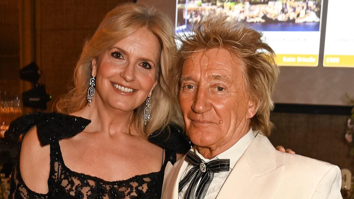 Rod Stewart and Penny Lancaster Deny Rift Rumors