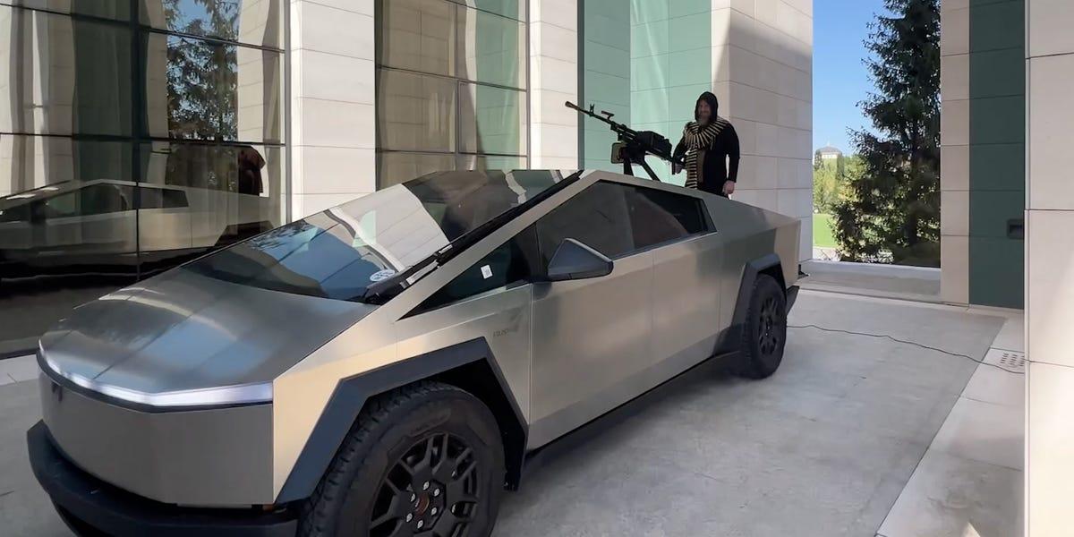 Experts Critique Tesla Cybertruck's Battlefield Usefulness