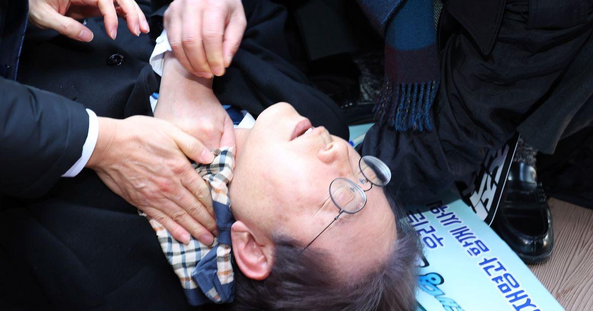 South Korean Opposition Leader Lee Jae-myung Stabbed in the Neck