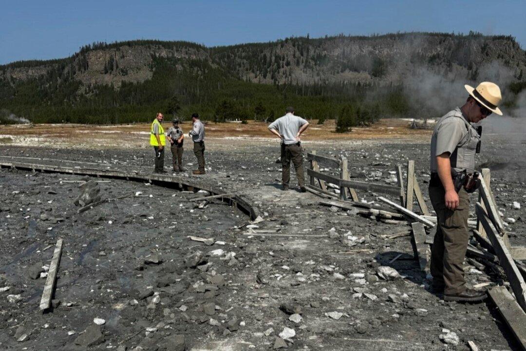 Hydrothermal explosion in Yellowstone