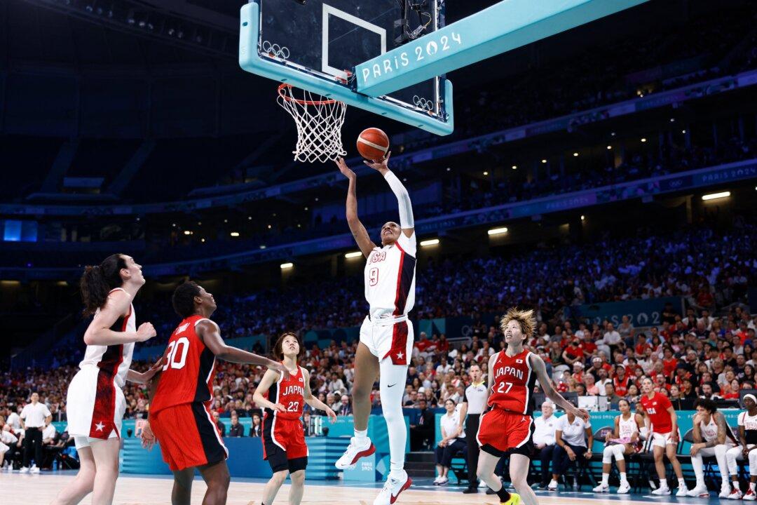 USA Women’s Basketball Defeats Japan 102-76