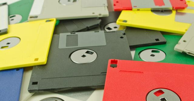 Japan Ends Floppy Disk Use in Government