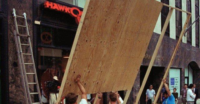 Businesses Board Up Ahead of DNC Protests